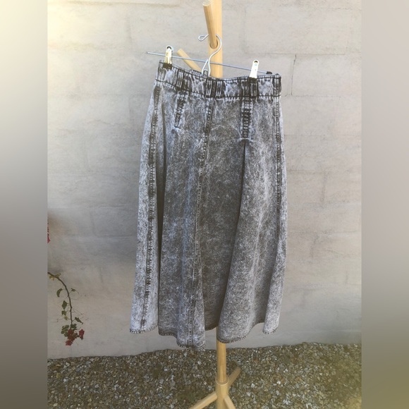 Vintage grey acid wash denim high waisted pleated midi/ maxi denim skirt - Picture 9 of 13